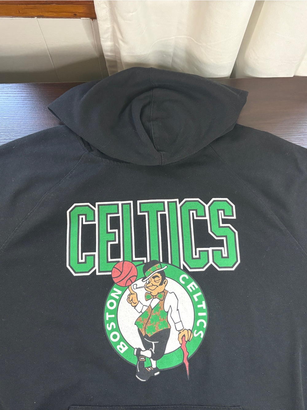 Boston Celtics NBA Hardwood Classics XL Y2K Throwback Graphic Hoodie